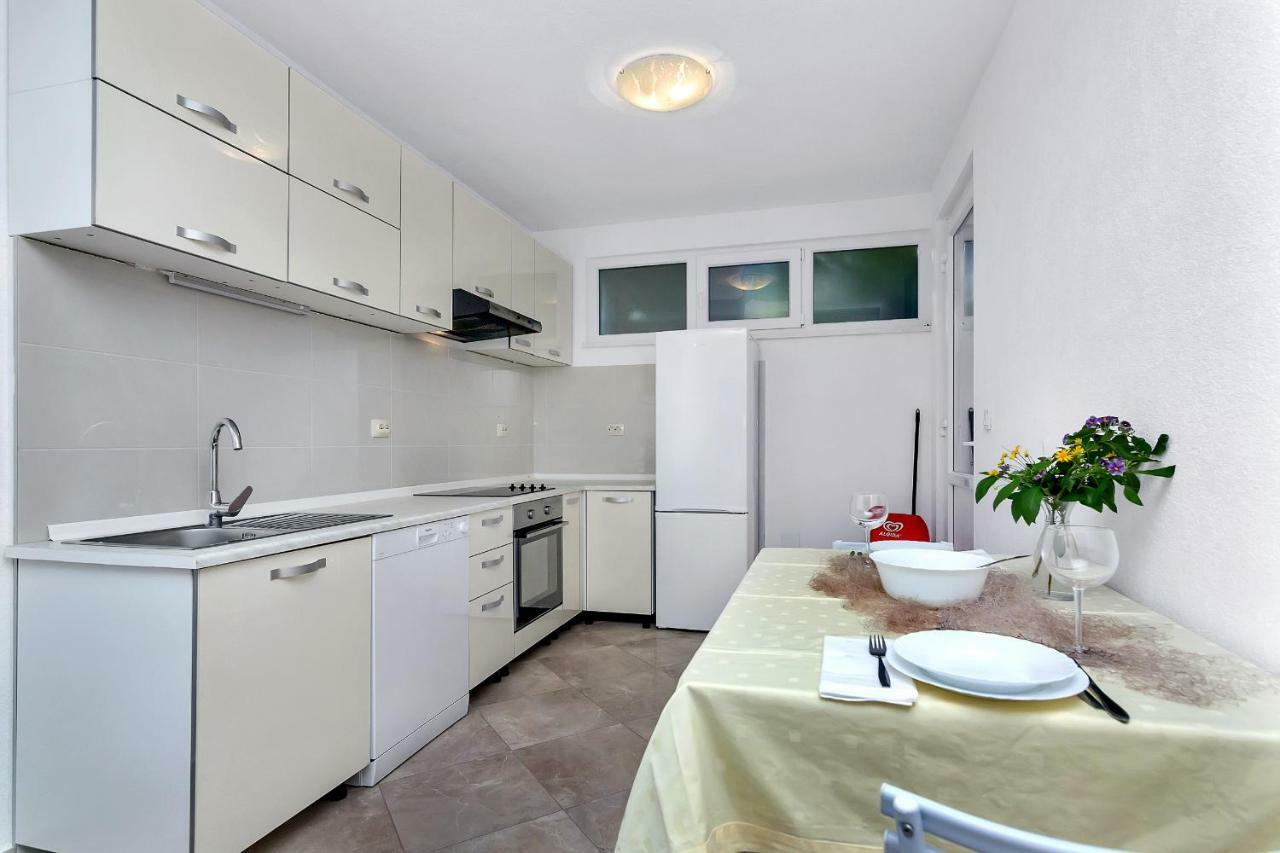 Apartmani Nikola Zastrazisce Exterior photo